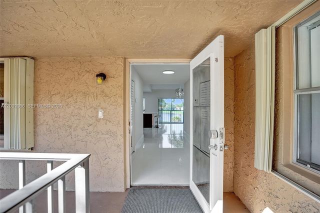 7581 NW 86th Terrace 201, Tamarac, FL 33321