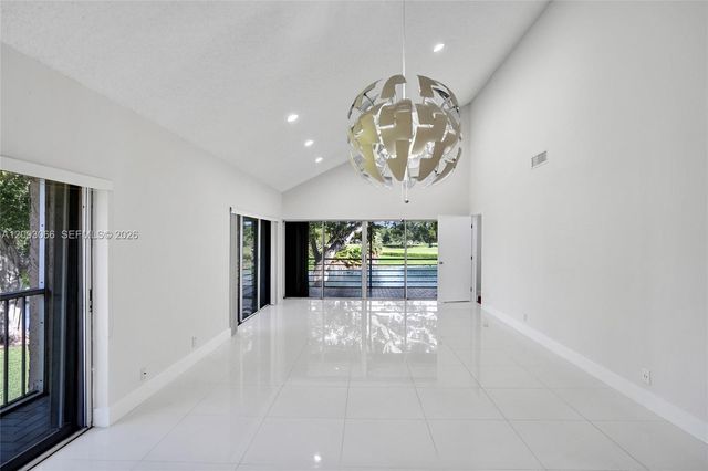 7581 NW 86th Terrace 201, Tamarac, FL 33321