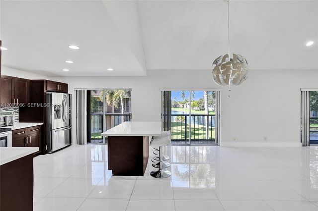 7581 NW 86th Terrace 201, Tamarac, FL 33321