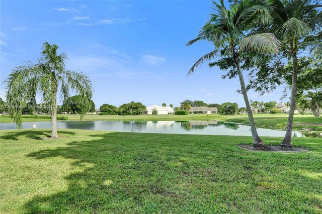 7581 NW 86th Terrace 201, Tamarac, FL 33321