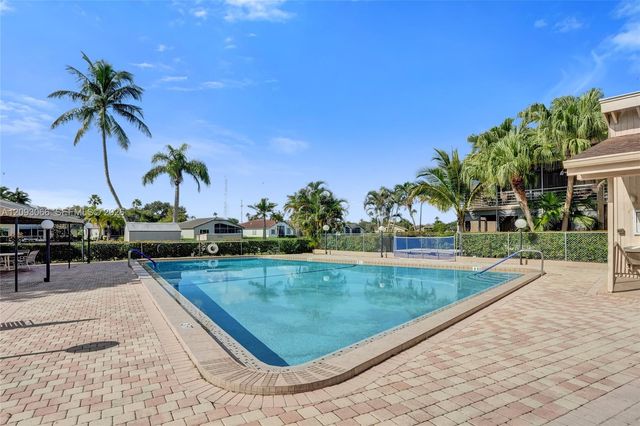 7581 NW 86th Terrace 201, Tamarac, FL 33321