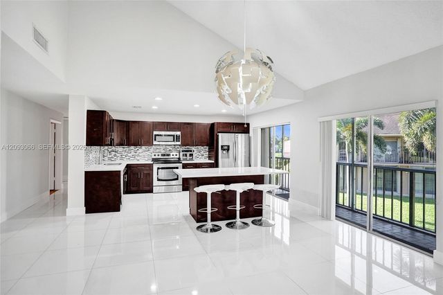 7581 NW 86th Terrace 201, Tamarac, FL 33321