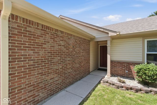 12536 Trophy Drive, Fishers, IN 46038