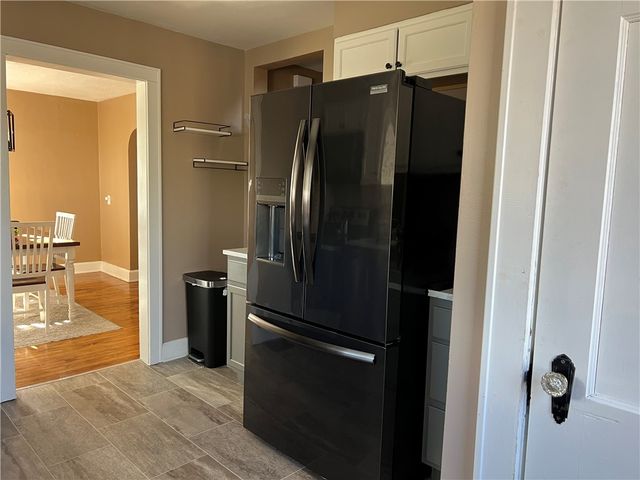 241 Winona Ave, N Franklin Twp, PA 15301