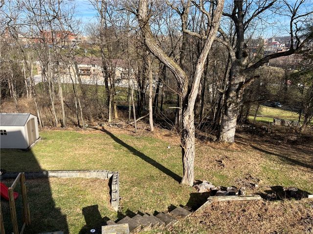 241 Winona Ave, N Franklin Twp, PA 15301