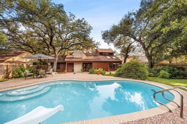 6702 Fireoak DR, Austin, TX 78759