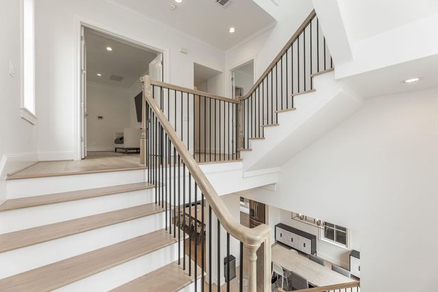 7546 Awty School Lane, Houston, TX 77055