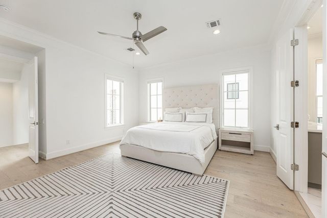 7546 Awty School Lane, Houston, TX 77055