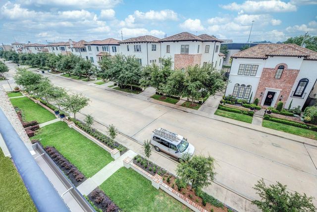 7546 Awty School Lane, Houston, TX 77055