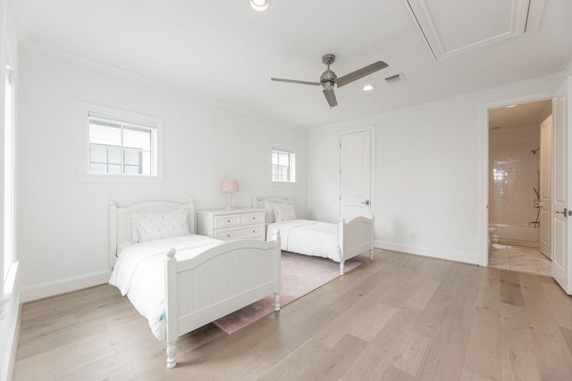 7546 Awty School Lane, Houston, TX 77055