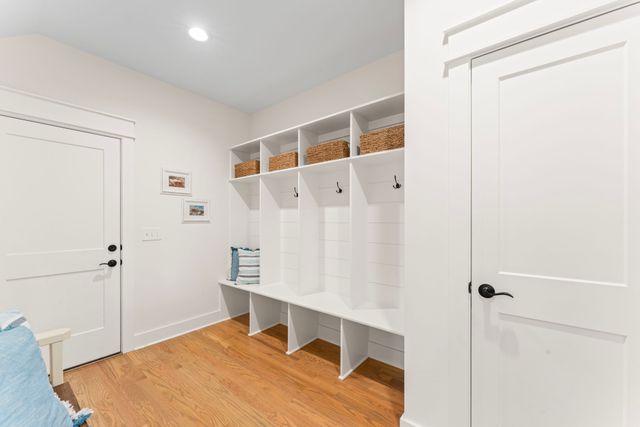 2706 Congress Dr, Murfreesboro, TN 37128