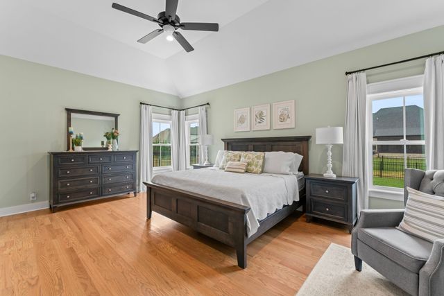 2706 Congress Dr, Murfreesboro, TN 37128