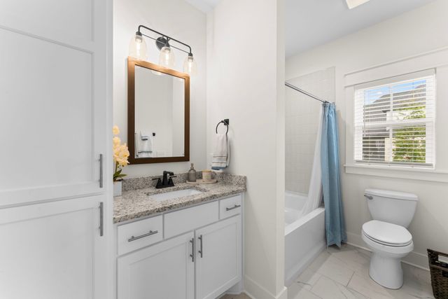 2706 Congress Dr, Murfreesboro, TN 37128