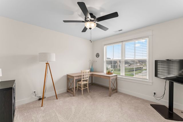 2706 Congress Dr, Murfreesboro, TN 37128