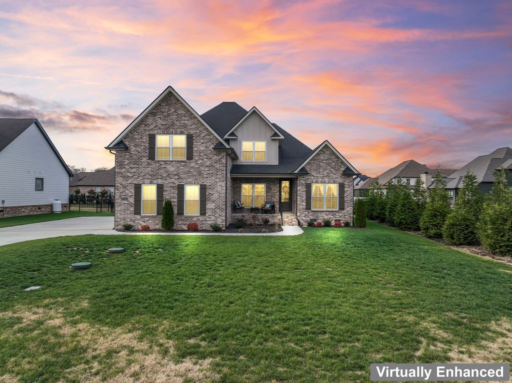 2706 Congress Dr, Murfreesboro, TN 37128