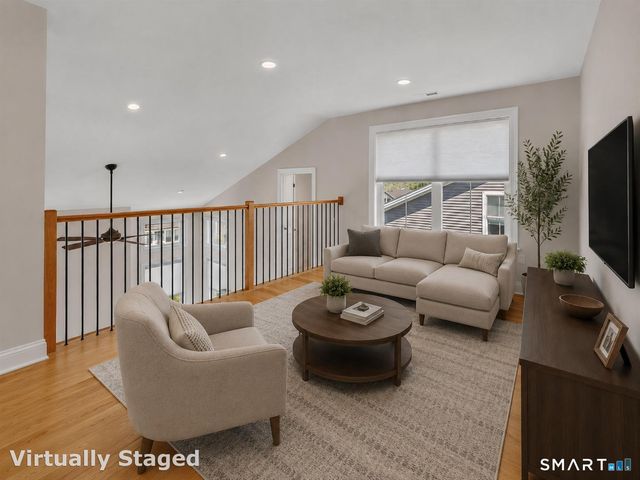 48 Soderman Way 48, Cheshire, CT 06410