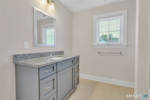 48 Soderman Way 48, Cheshire, CT 06410