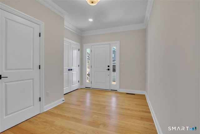 48 Soderman Way 48, Cheshire, CT 06410