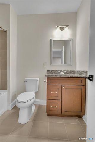 48 Soderman Way 48, Cheshire, CT 06410
