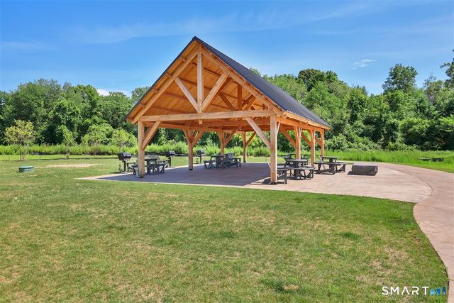48 Soderman Way 48, Cheshire, CT 06410