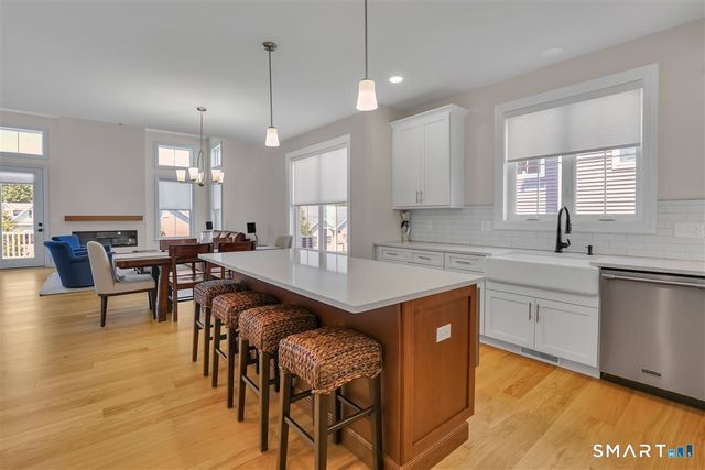48 Soderman Way 48, Cheshire, CT 06410