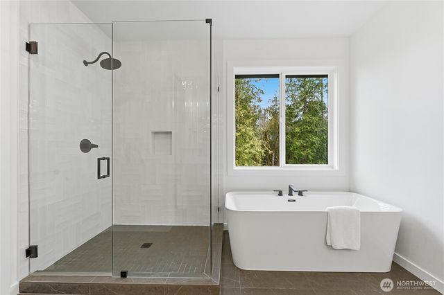 28020 243rd Avenue SE, Maple Valley, WA 98038