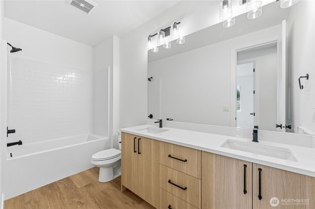 28020 243rd Avenue SE, Maple Valley, WA 98038