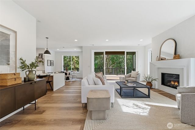 28020 243rd Avenue SE, Maple Valley, WA 98038