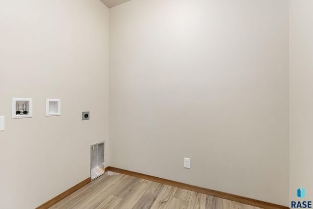 521 S Big Stone Ave Avenue, Sioux Falls, SD 57106