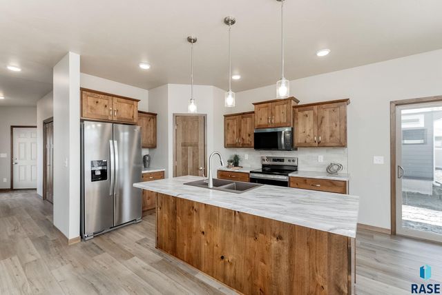 521 S Big Stone Ave Avenue, Sioux Falls, SD 57106