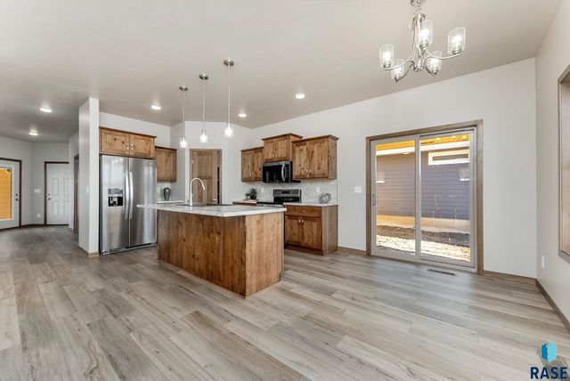 521 S Big Stone Ave Avenue, Sioux Falls, SD 57106