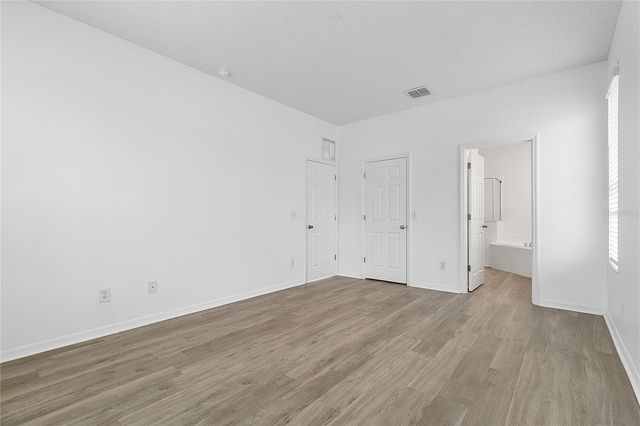 1060 SEASONS BOULEVARD, Kissimmee, FL 34746