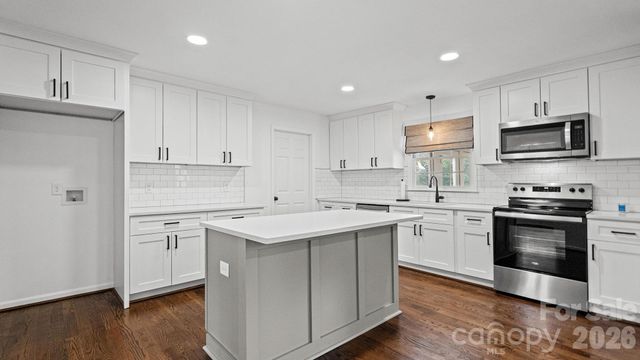 2222 Kings Drive, Gastonia, NC 28056