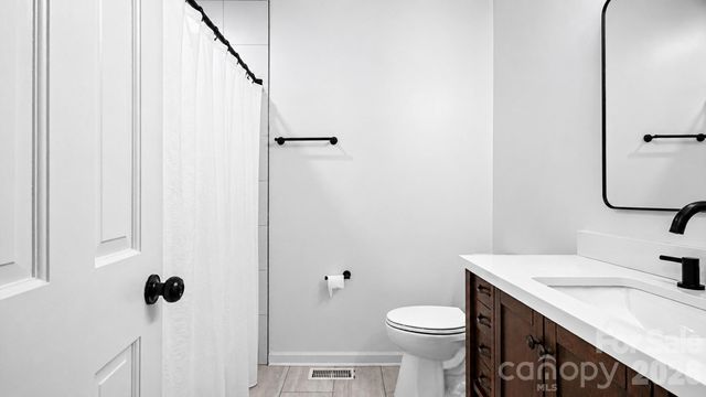 2222 Kings Drive, Gastonia, NC 28056