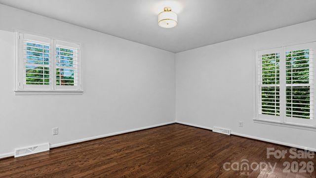 2222 Kings Drive, Gastonia, NC 28056