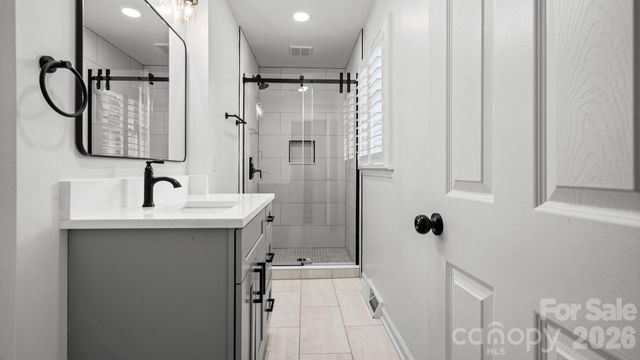 2222 Kings Drive, Gastonia, NC 28056