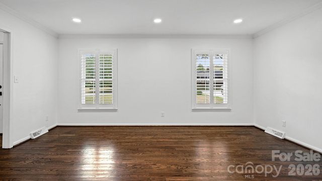 2222 Kings Drive, Gastonia, NC 28056