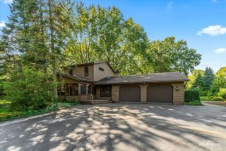 2S452 Riverside Avenue, Warrenville, IL 60555