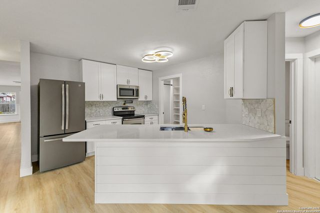 3235 Tavern Oaks, San Antonio, TX 78247