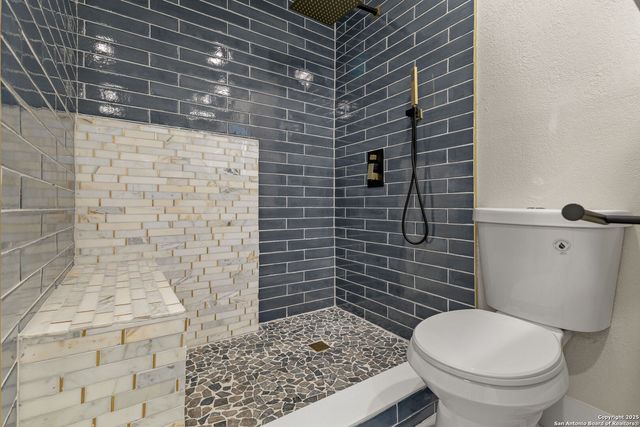 3235 Tavern Oaks, San Antonio, TX 78247