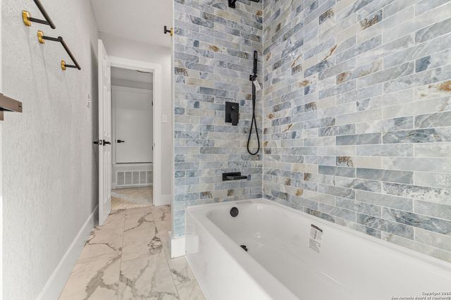 3235 Tavern Oaks, San Antonio, TX 78247