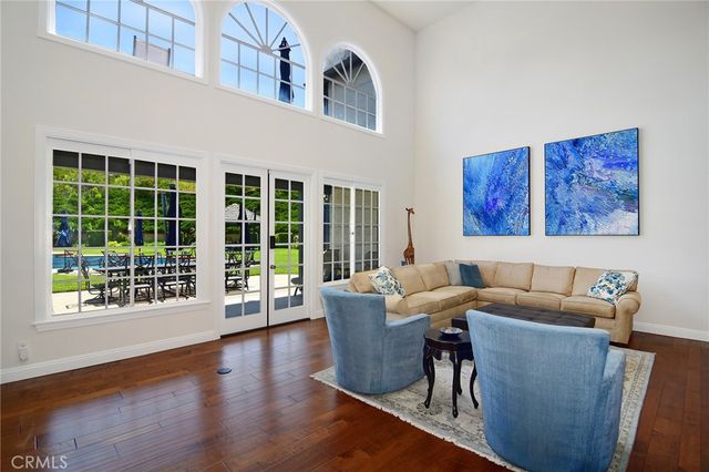 29302 Laro Drive, Agoura Hills, CA 91301