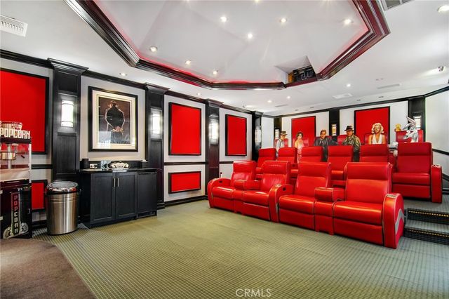 29302 Laro Drive, Agoura Hills, CA 91301