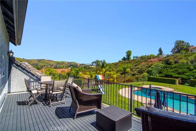 29302 Laro Drive, Agoura Hills, CA 91301