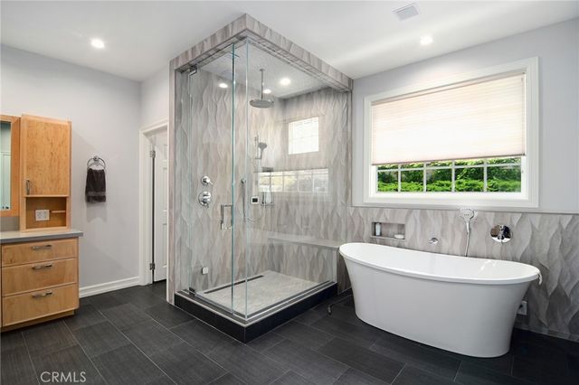 29302 Laro Drive, Agoura Hills, CA 91301