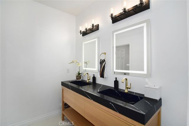 29302 Laro Drive, Agoura Hills, CA 91301