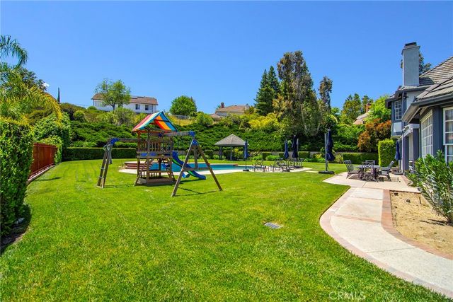 29302 Laro Drive, Agoura Hills, CA 91301