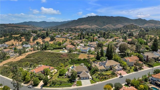 29302 Laro Drive, Agoura Hills, CA 91301