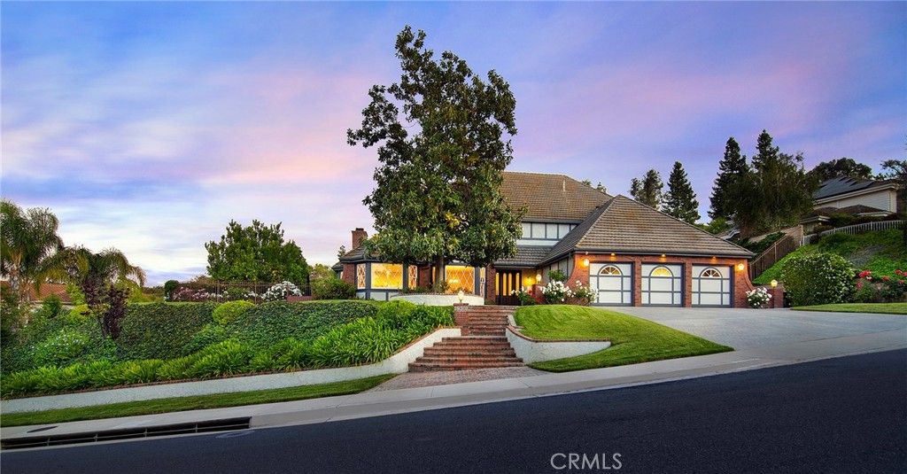 29302 Laro Drive, Agoura Hills, CA 91301