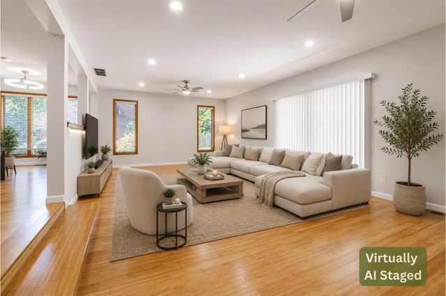5 JUSTIN CT, Voorhees, NJ 08043